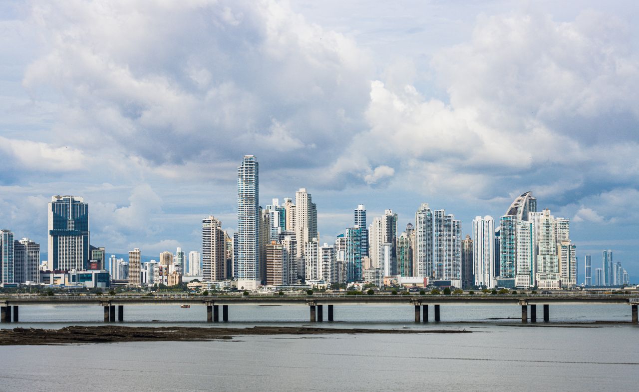 Skyline de Panama City illustrant le choix d’une assurance vie pour expatrié français au Panama